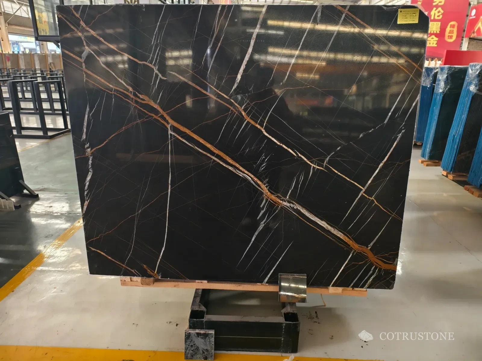 Port Laurent natural stone whole-slab reference