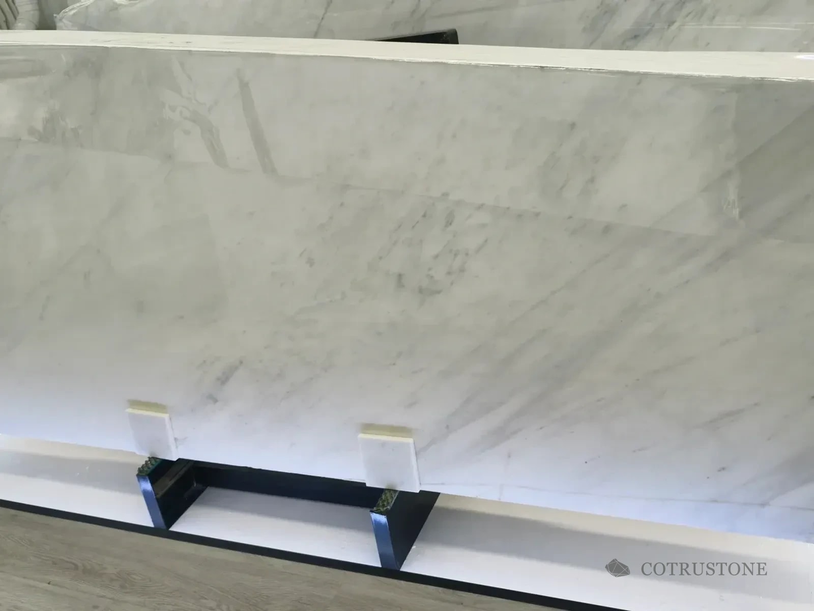 Oriental White natural marble whole-slab reference